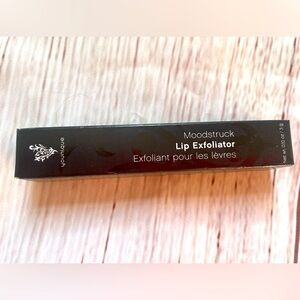 Younique Lip Exfoliator